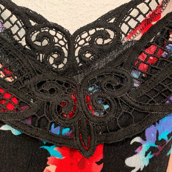 ReVamped Crop Tank Top Spaghetti Straps Elastic Ruffle Black Floral Size Large - Picture 4 of 8